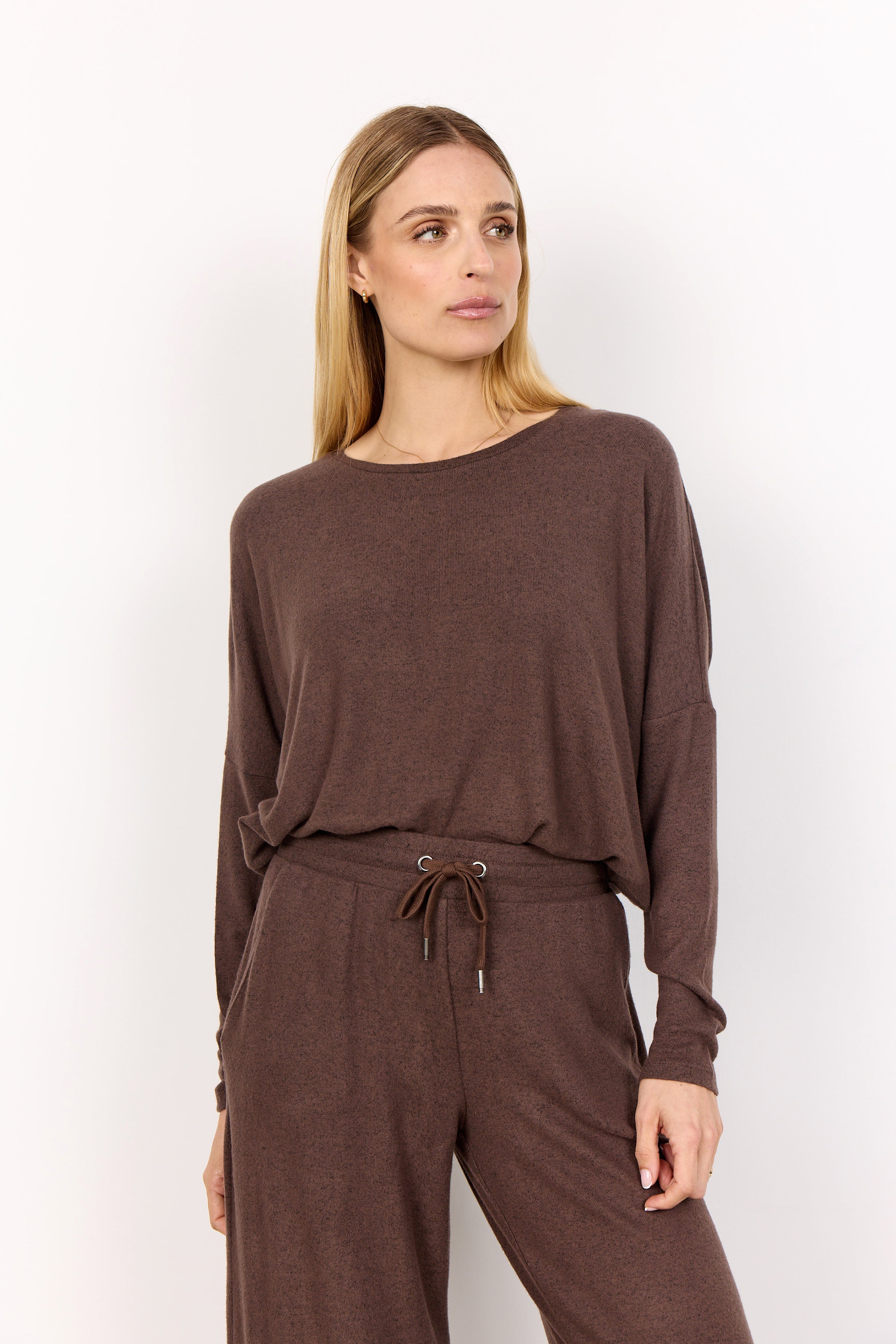 Biara Long Sleeved Top - Chocolate