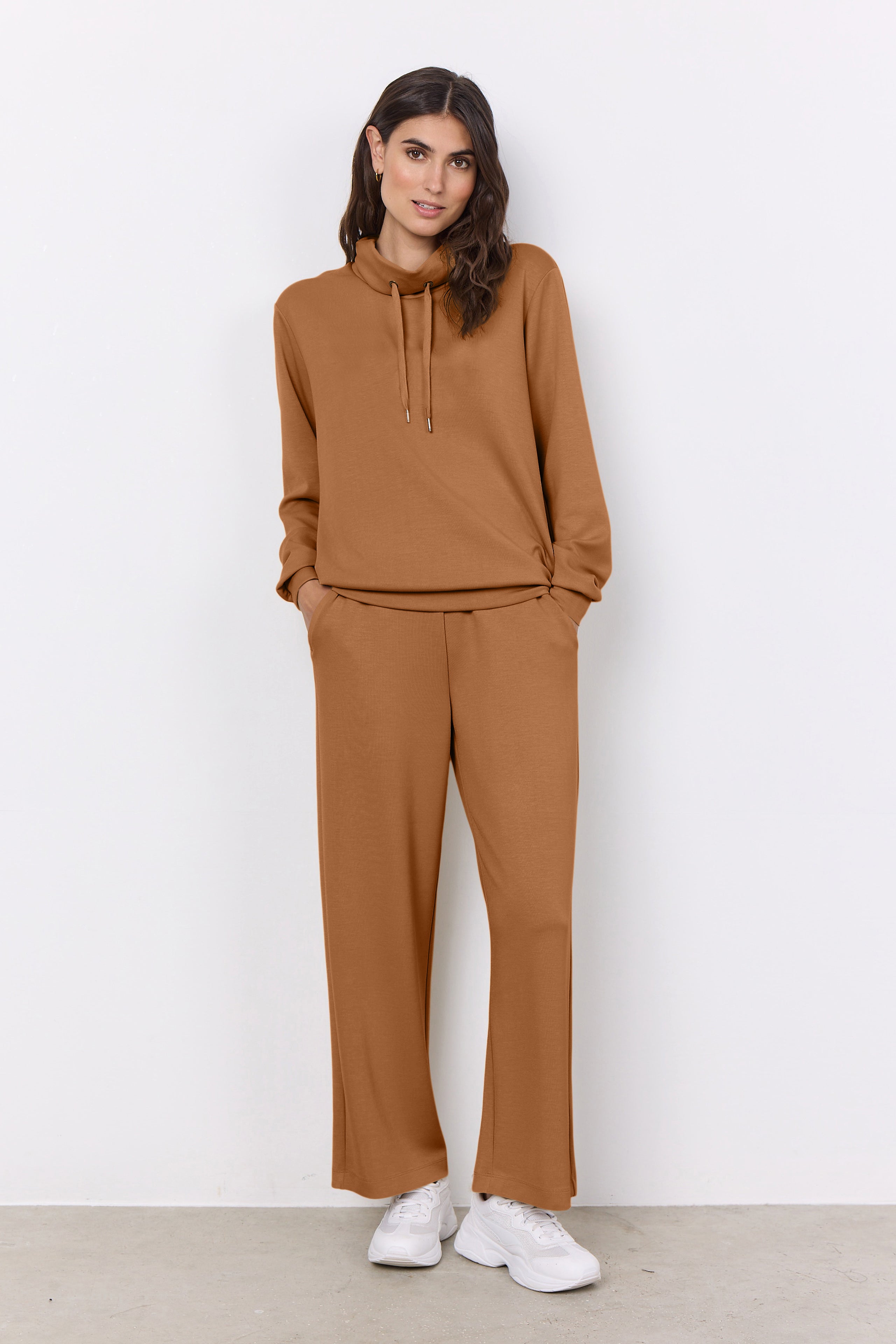 Banu Relaxed Jogger Trousers - Toffee