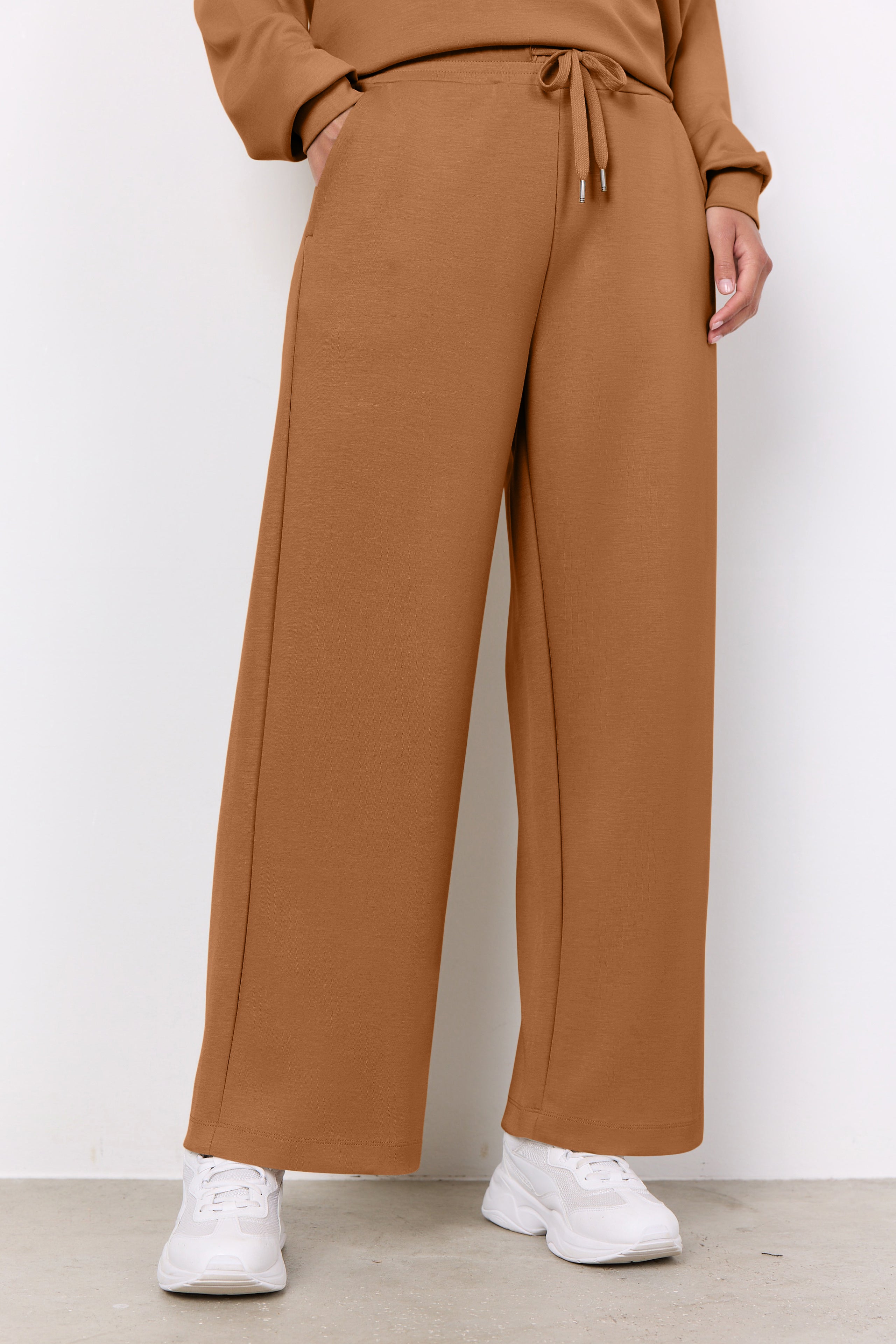 Banu Relaxed Jogger Trousers - Toffee