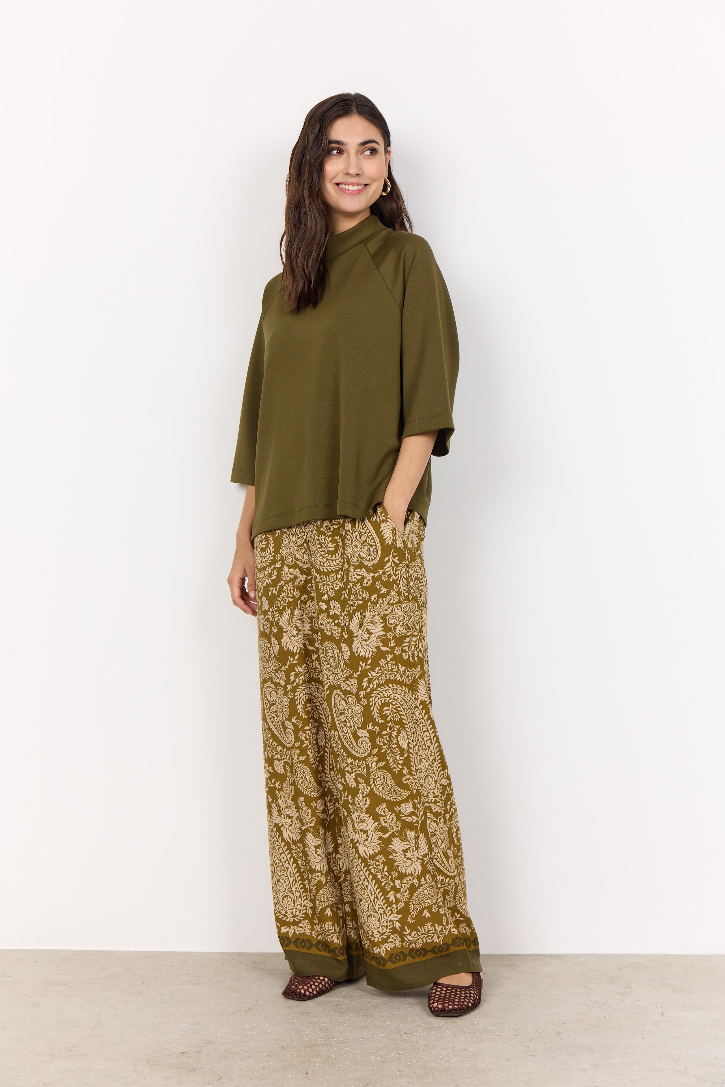 Banu Relaxed Top - Olive
