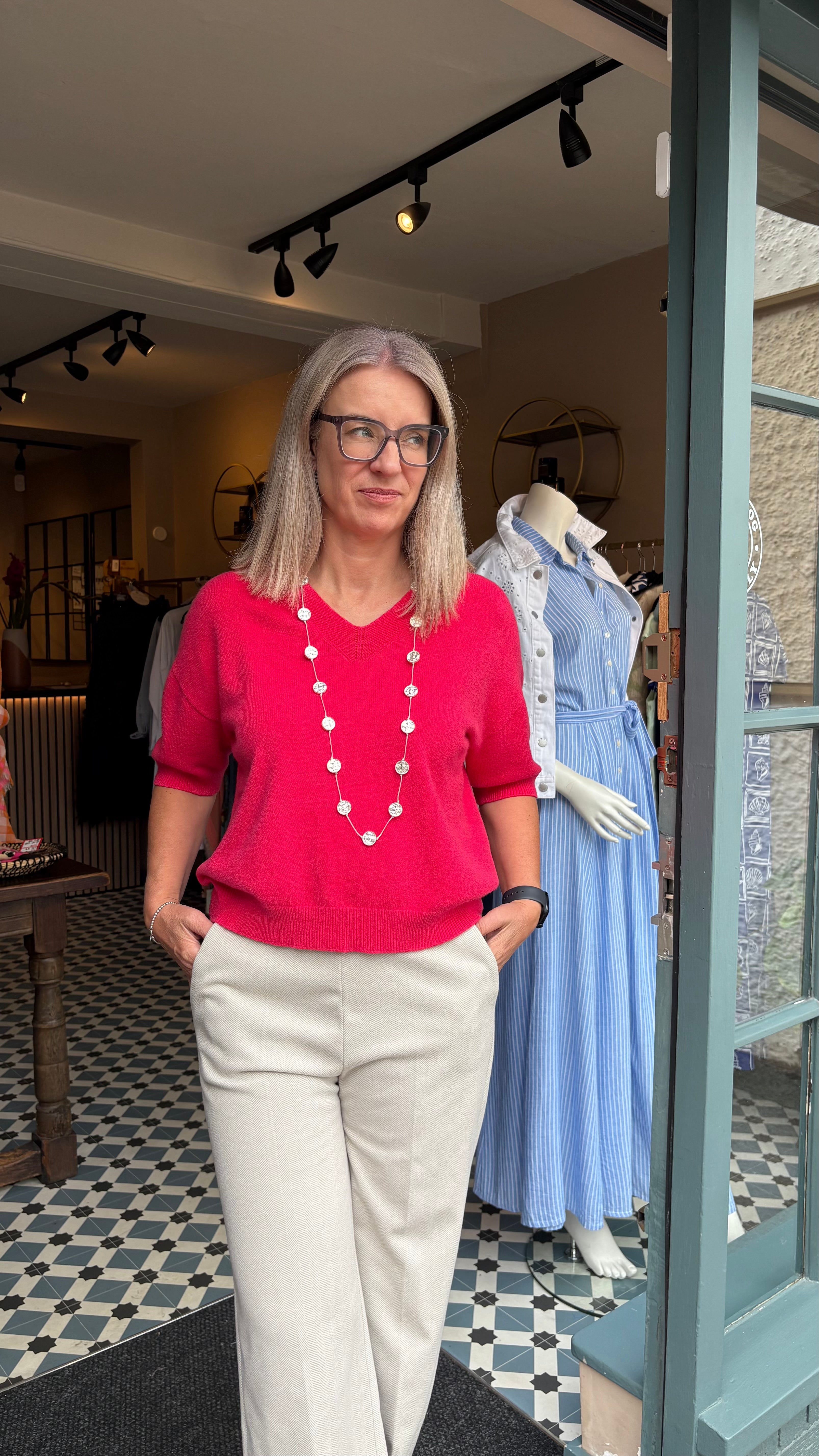V-Neck Short Sleeve Jumper - Raspberry