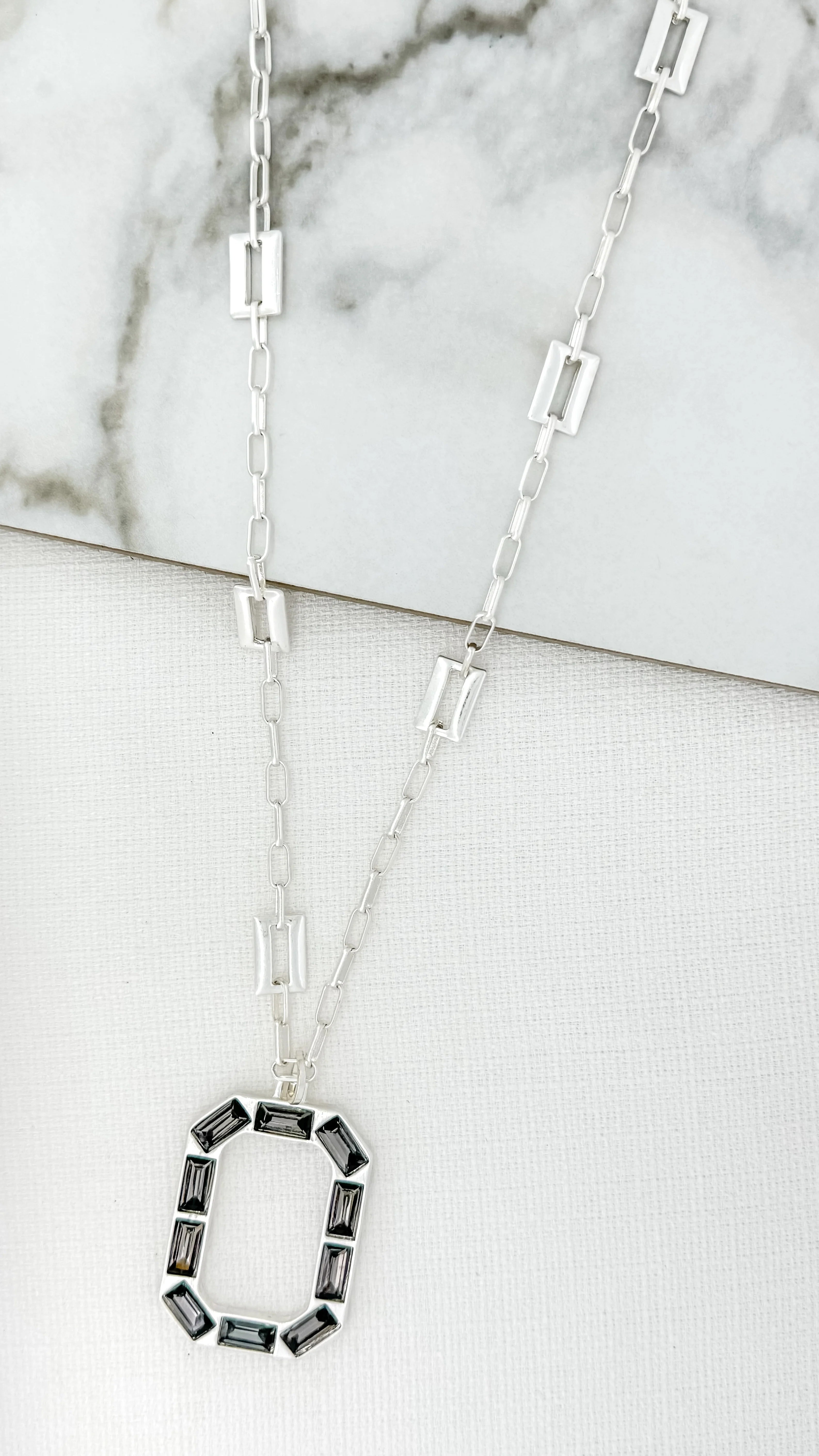 Oval Pendant Necklace - Silver