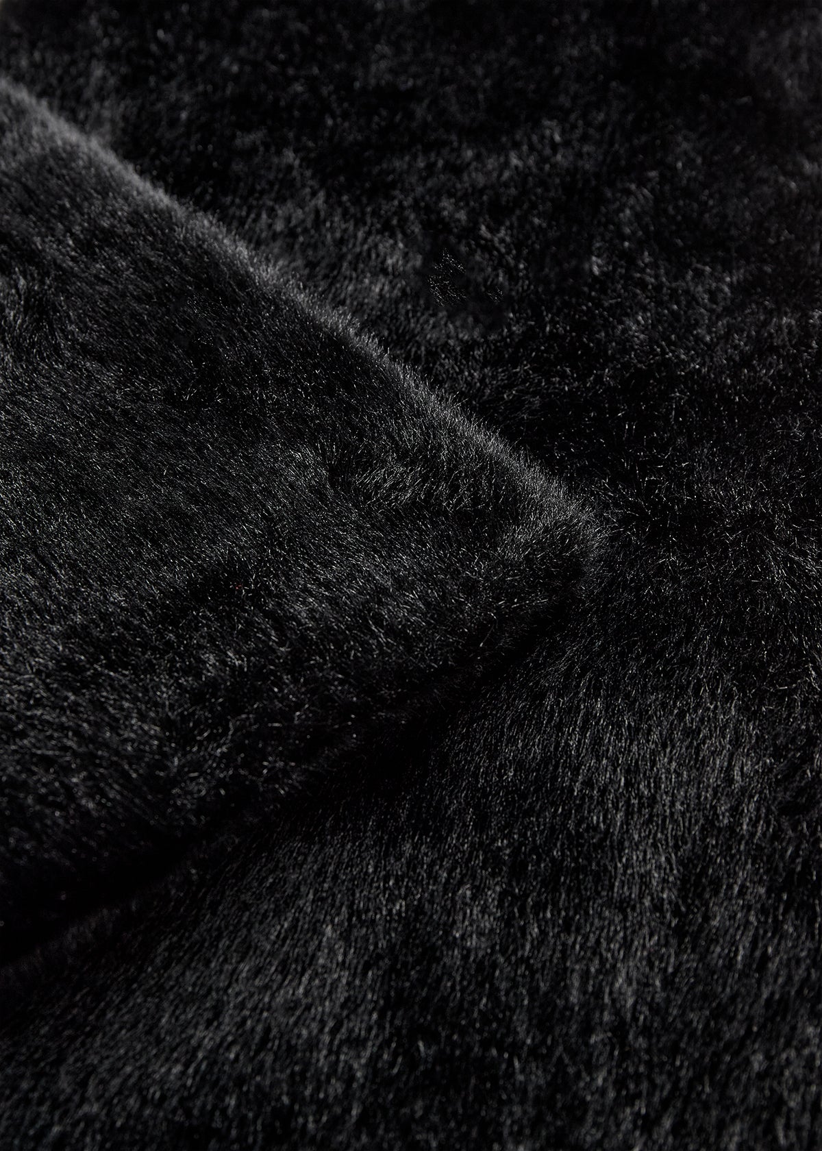 Vendla Faux Fur Scarf - Black