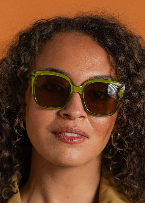 Maddie Reading Sunglasses - Olive