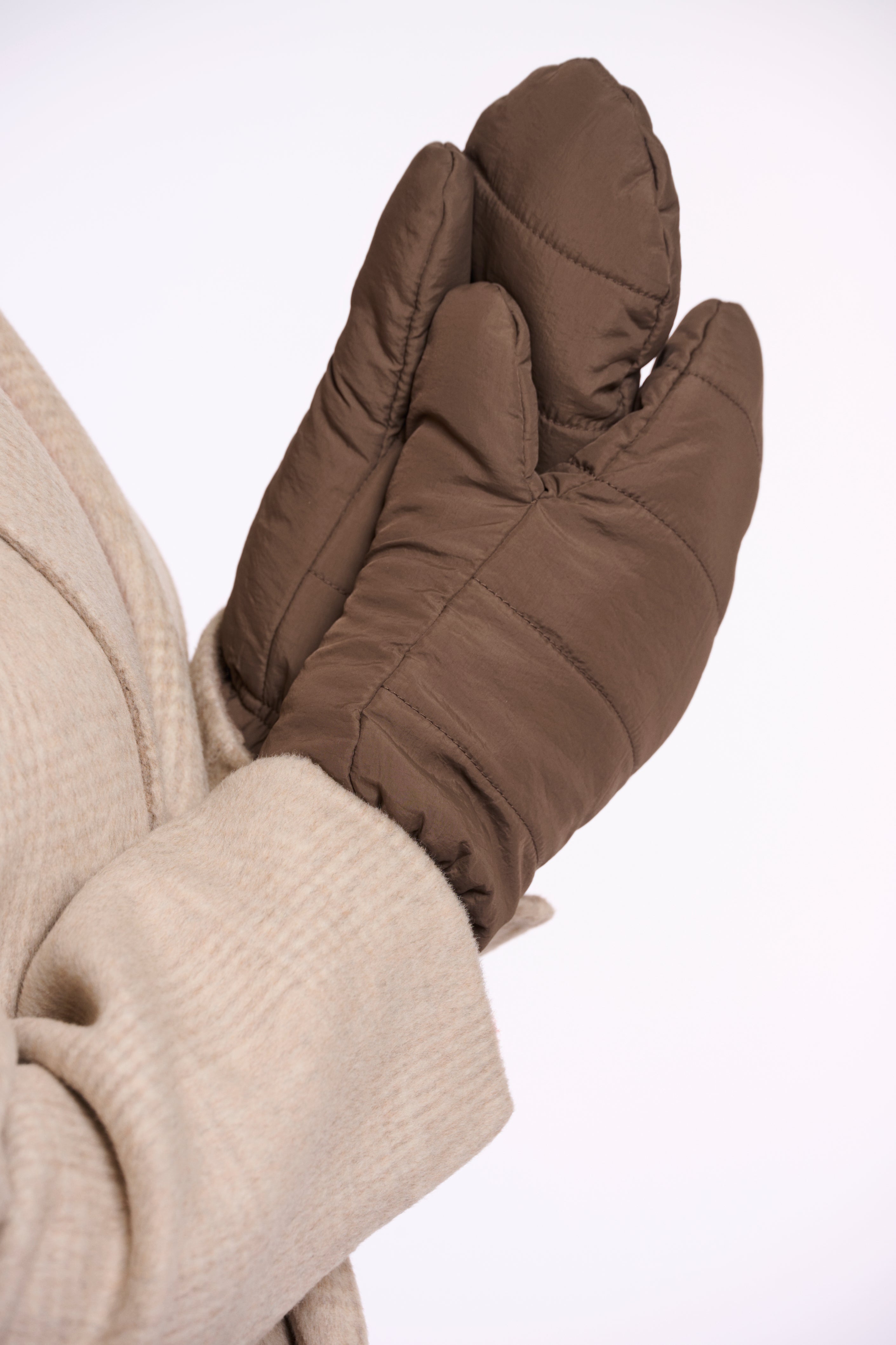 Daha Mittens - Dark Toffee