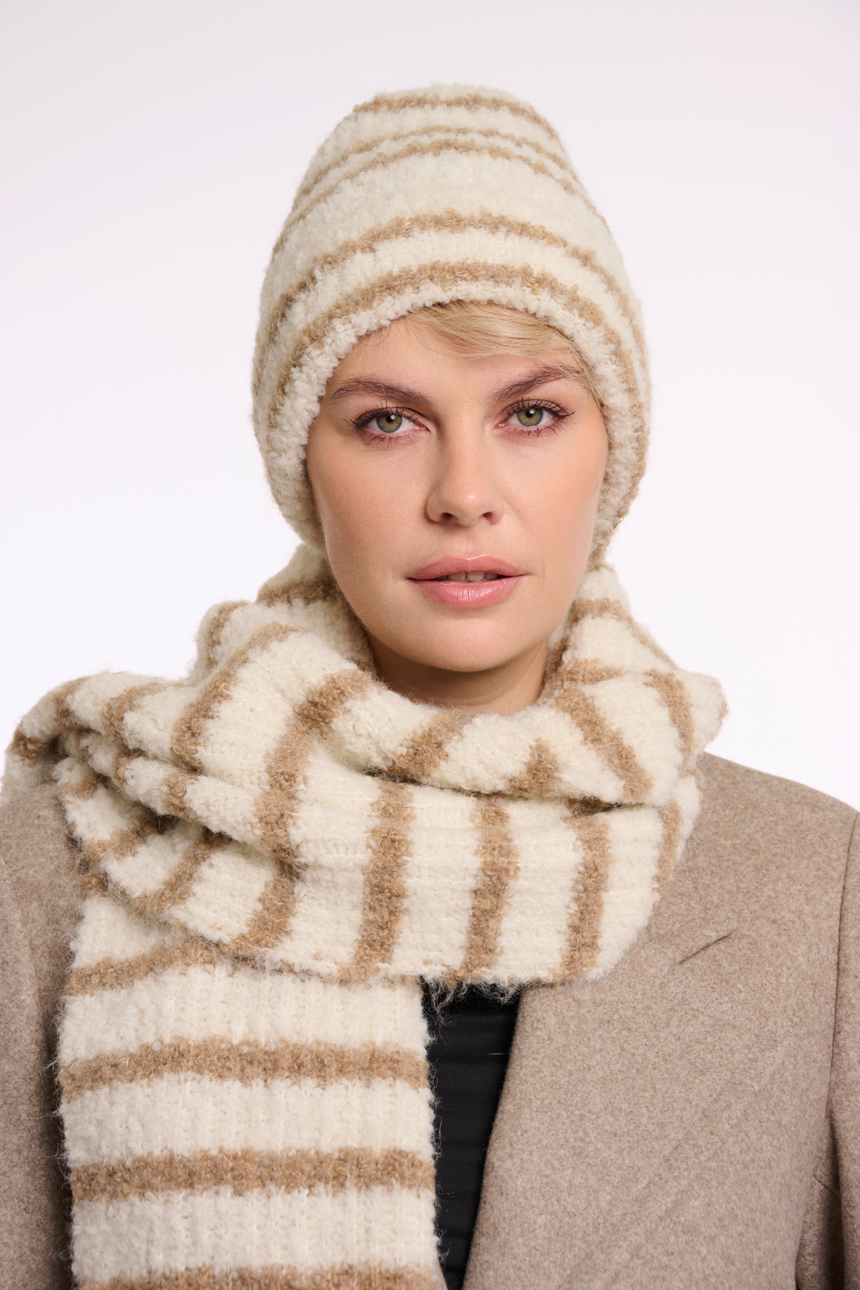 Dieuwertje Beanie Hat - Cream/Sand
