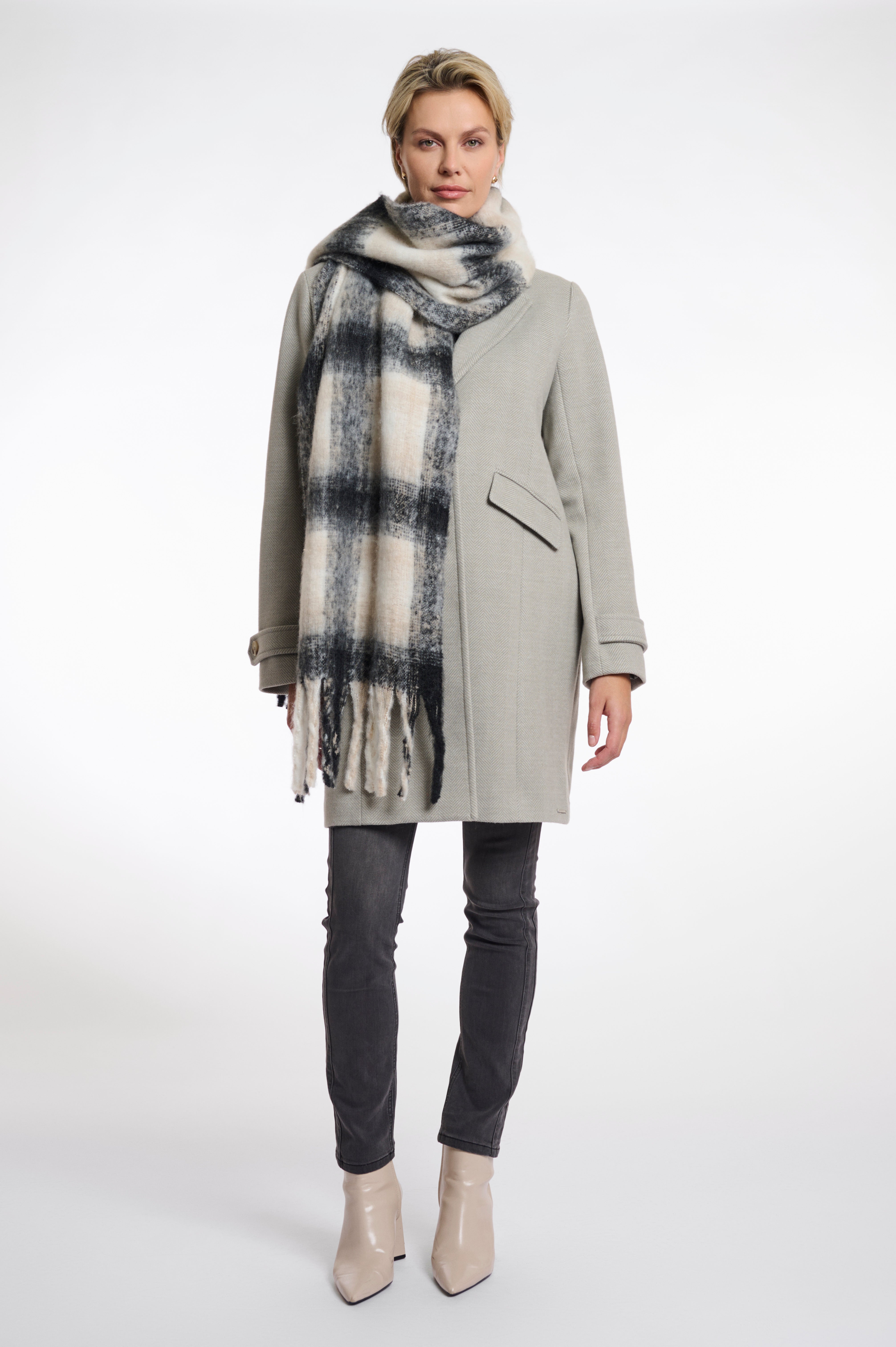 Hipke Checked Scarf - Grey Mix