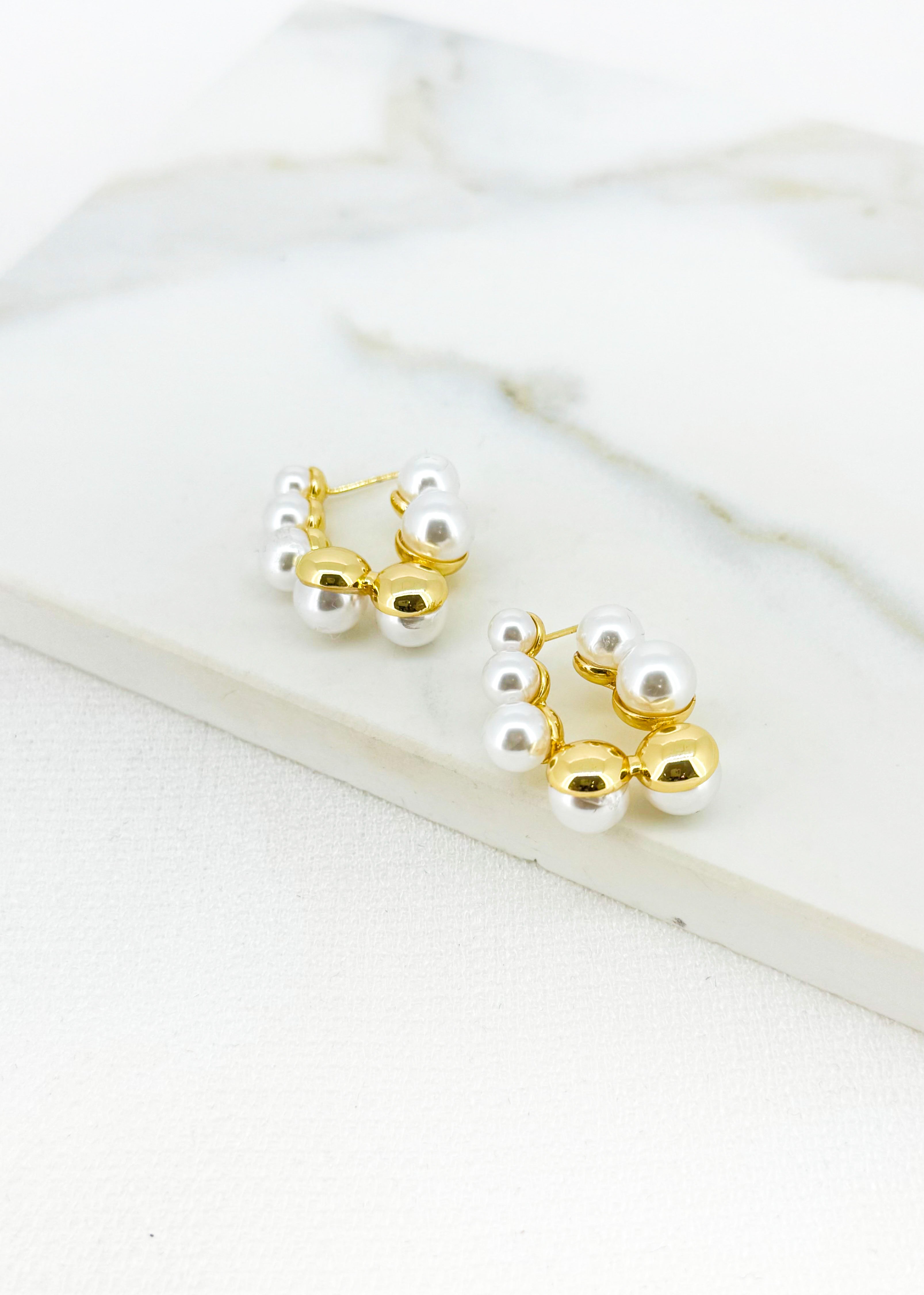 Pearl Circle Earrings - Gold