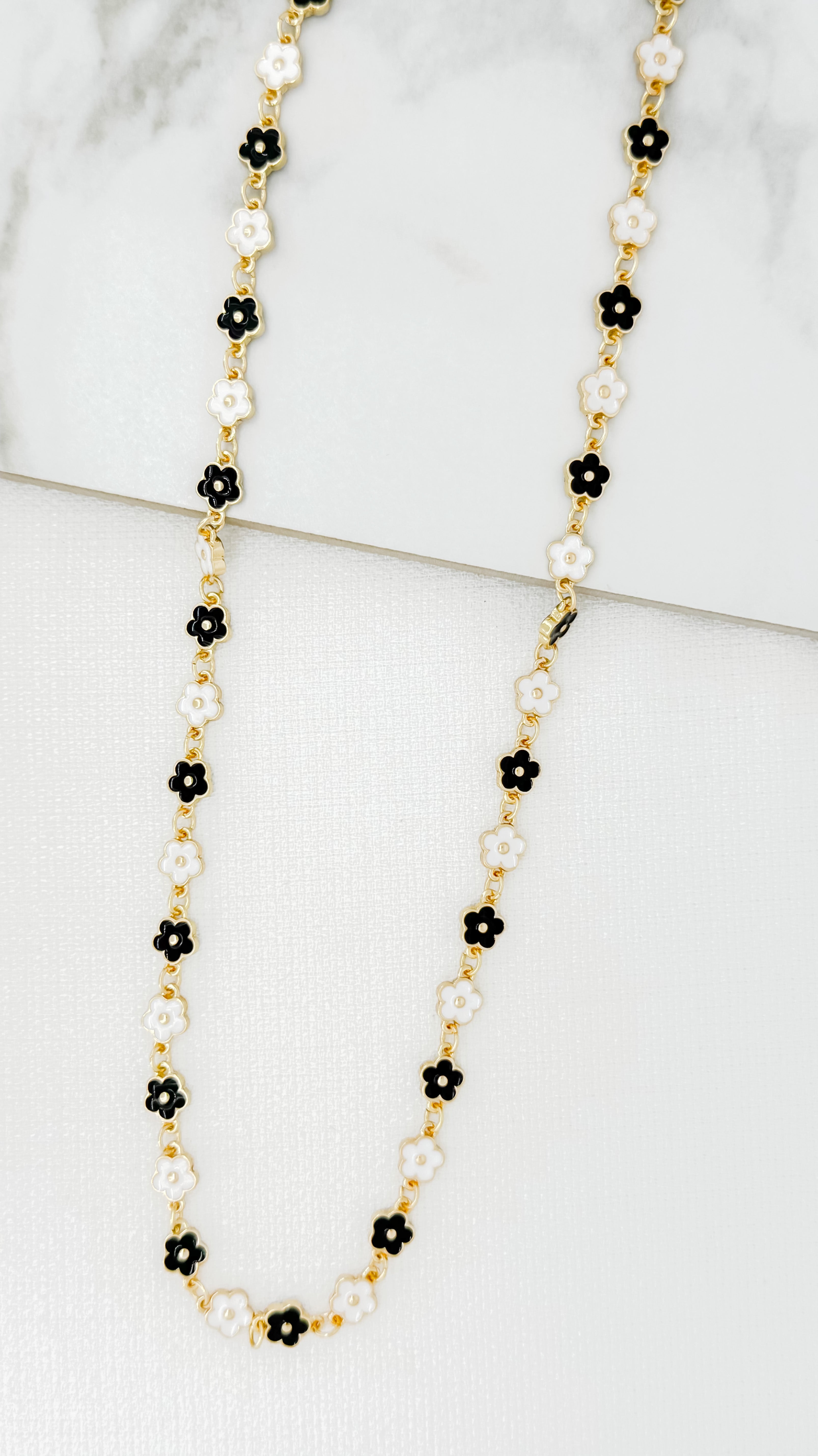 Long Daisy Chain Necklace - Gold
