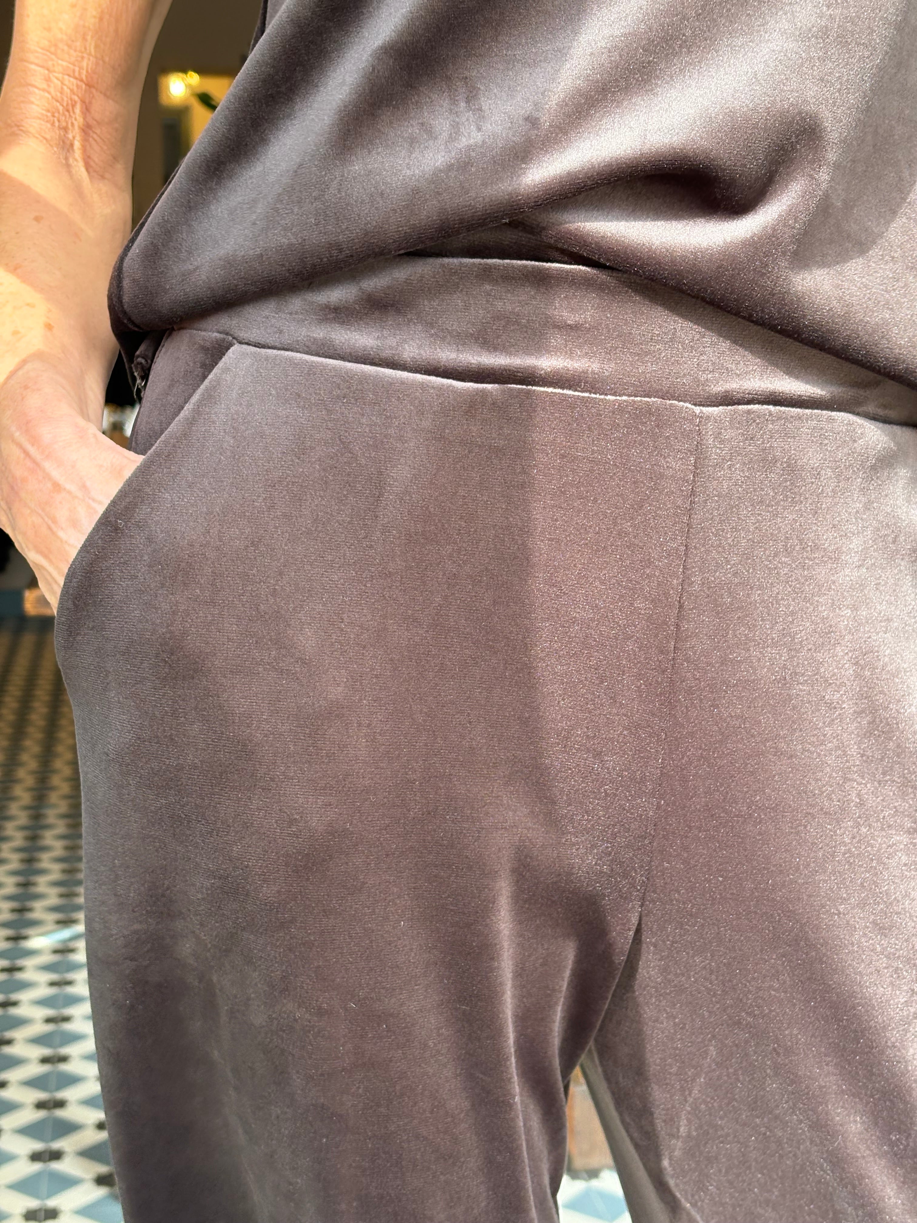 Vindeleia Velvet Trousers - Chocolate