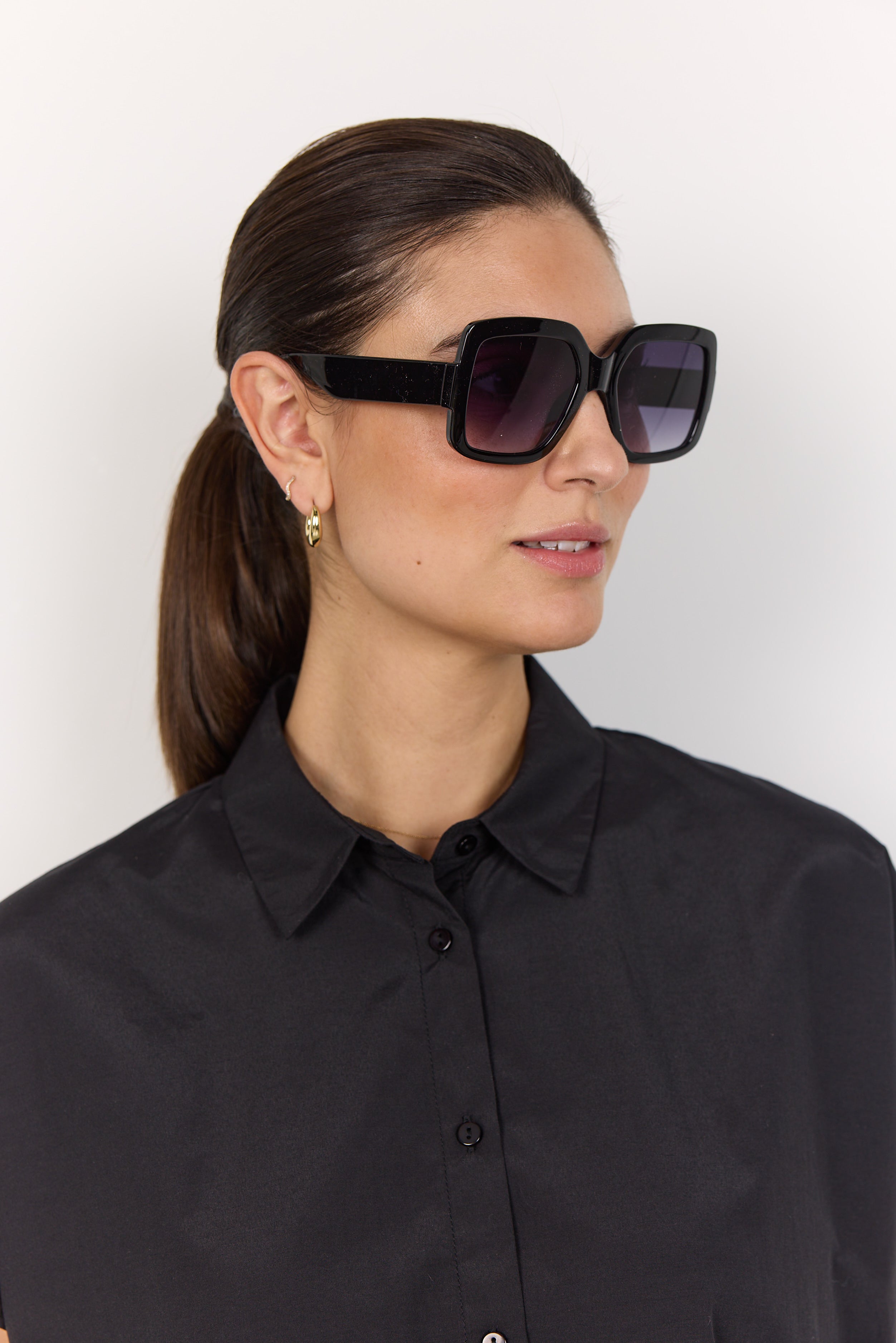 Square Sunglasses - Black