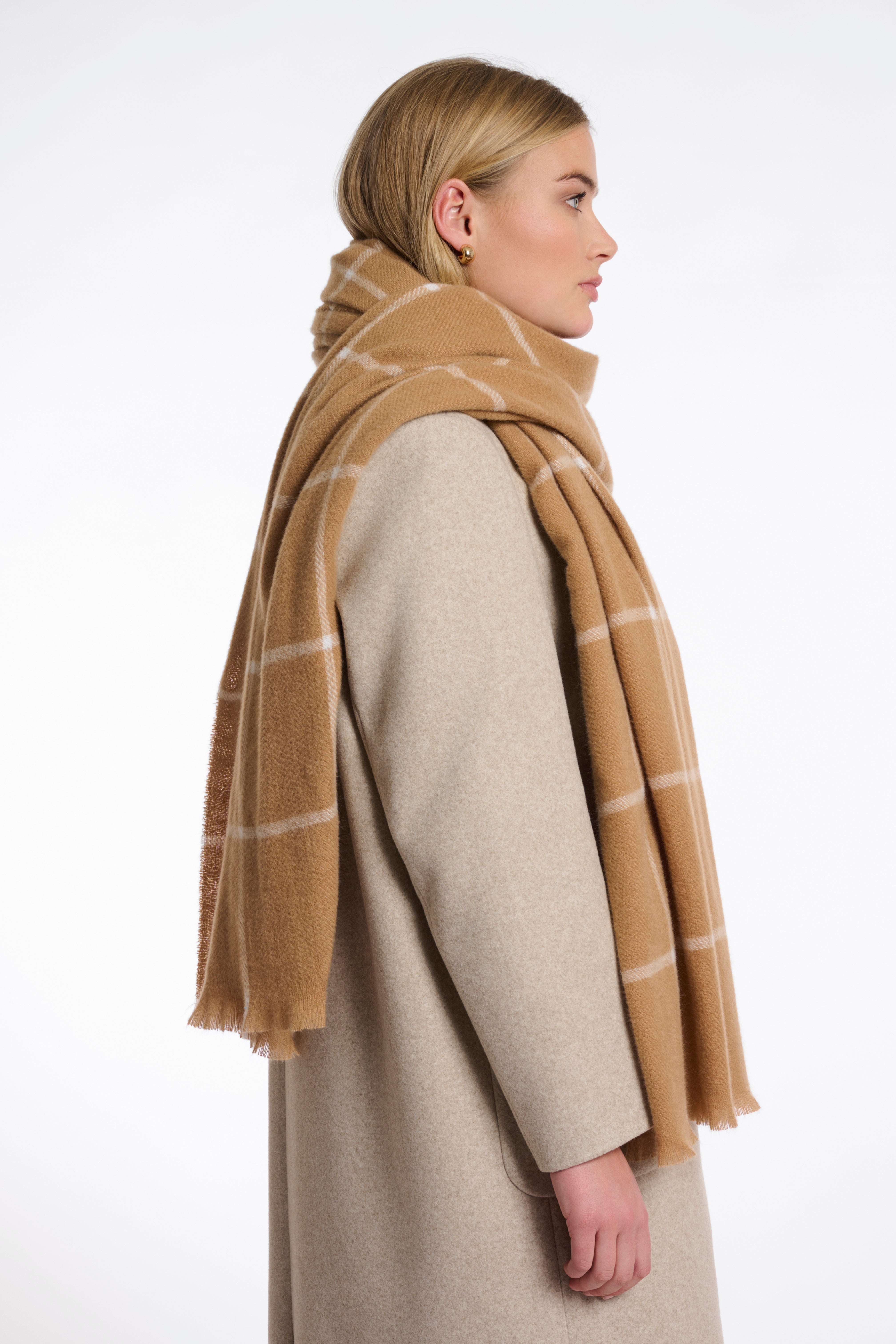 Moochy Checked Scarf - Camel