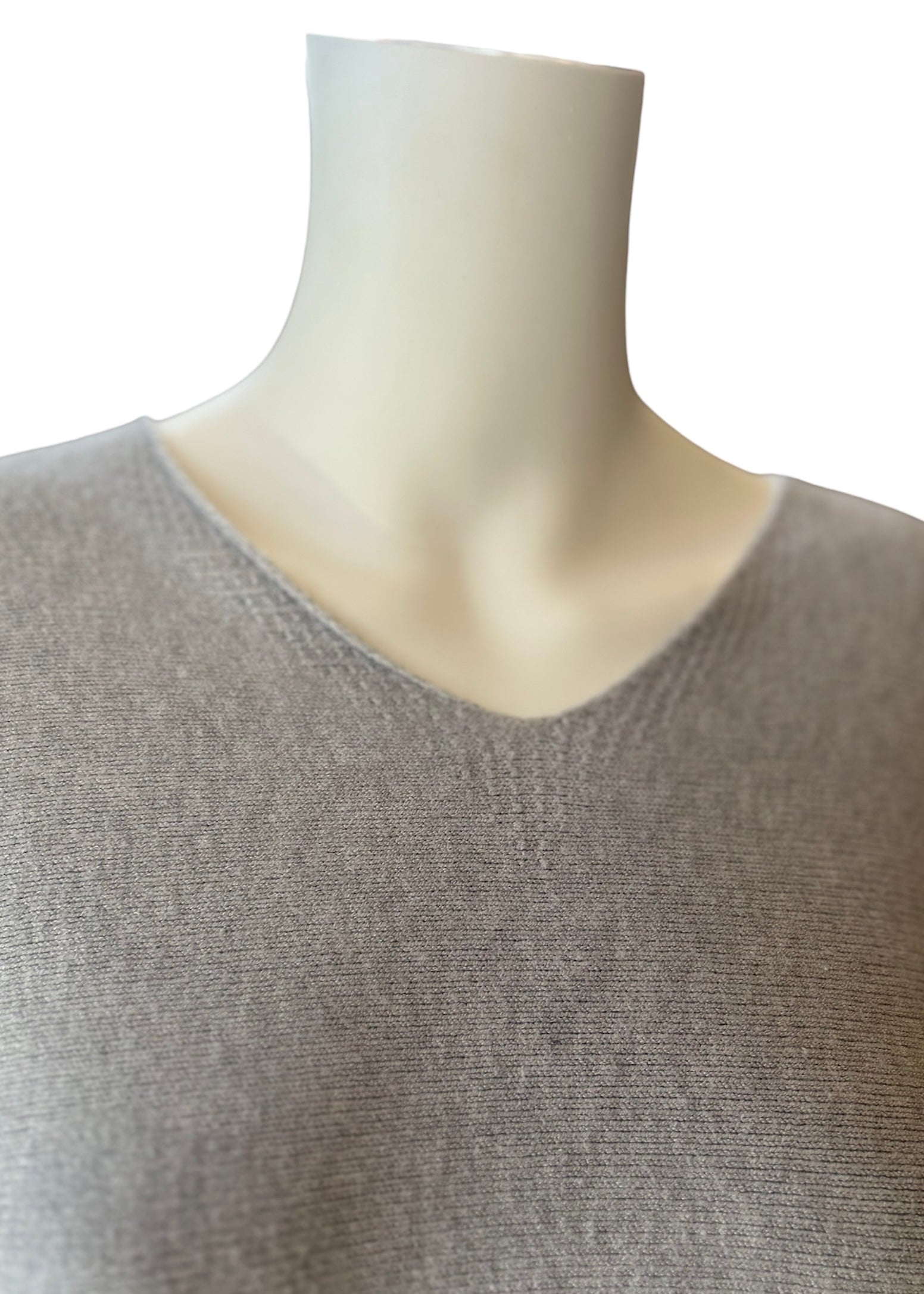 V-Neck Jumper - Grey