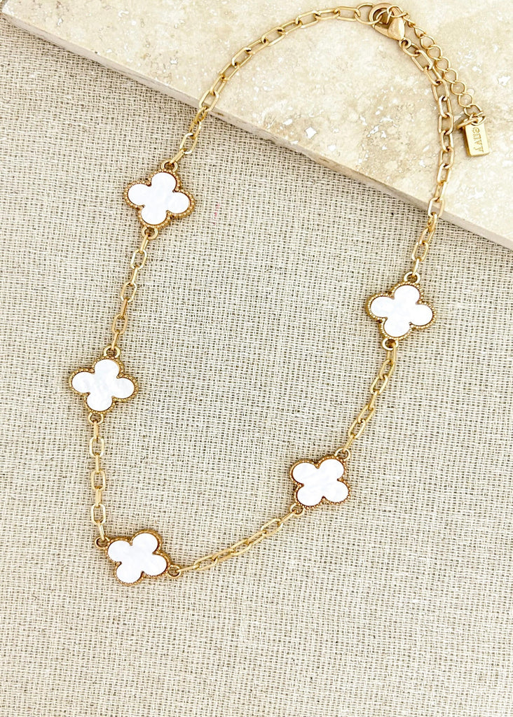 Short Clover Necklace in White/Gold